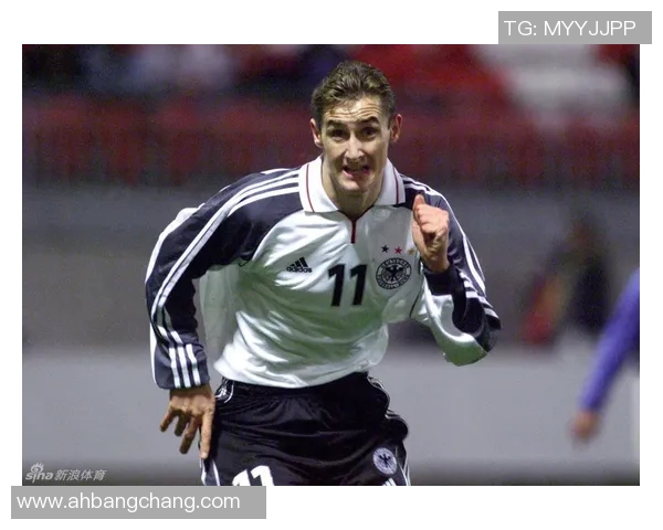 足球明星的辉煌历程与历史名人的传奇故事交织的精彩篇章