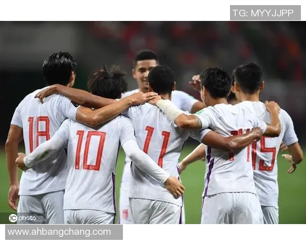 阿笠博士携手足球明星共创精彩赛事背后的故事与梦想